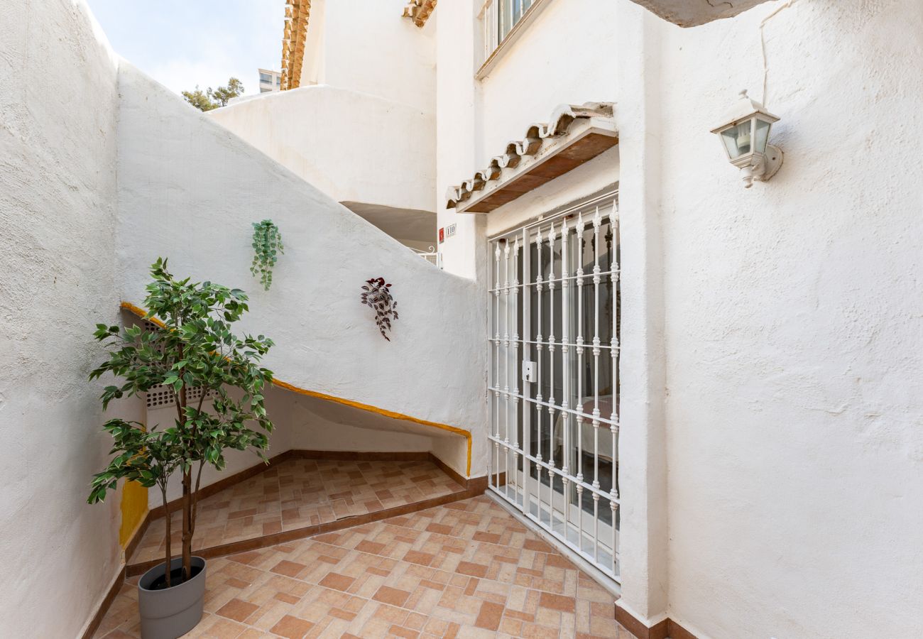 Apartment in Benalmádena - Casa Medellin Beachfront Oasis With Pool