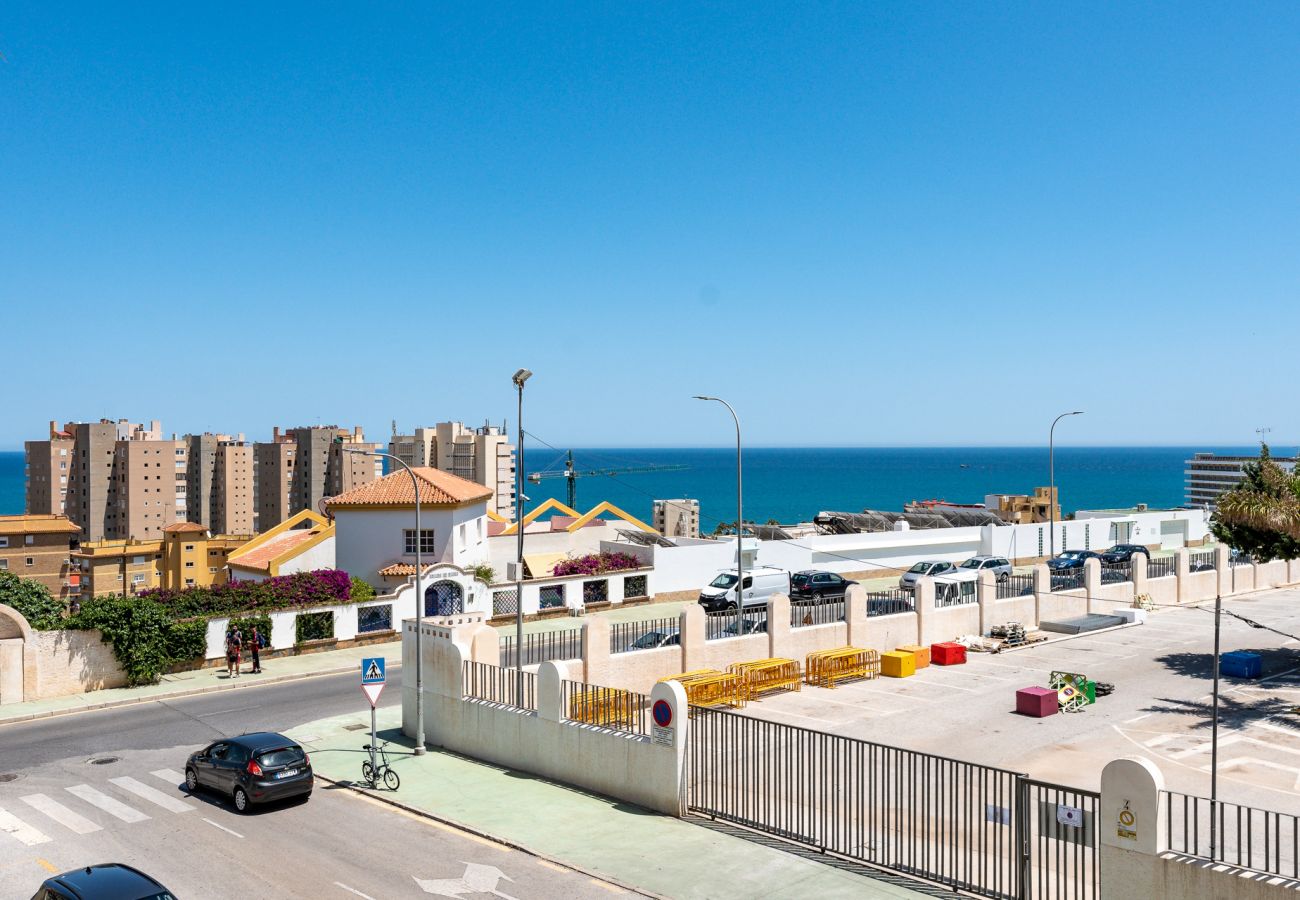 Apartment in Torremolinos - Cozy 1BR  sea views & pool in Torremolinos