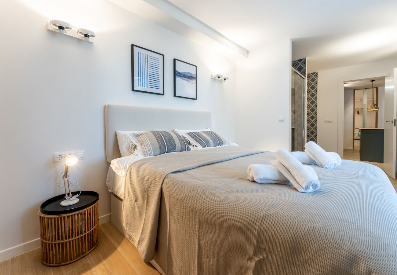 Apartment in Torremolinos - Luxury Living on the beach +Big terrace 