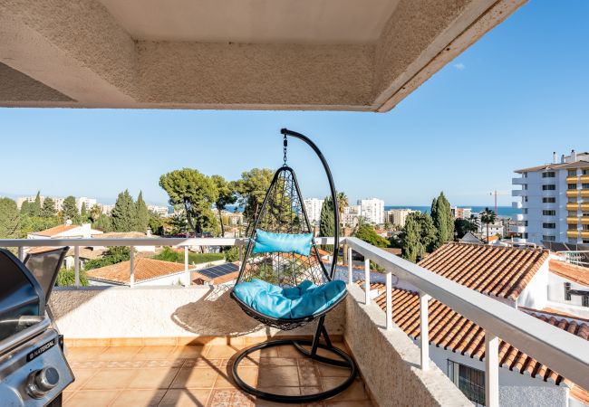 Apartment in Benalmádena - Sunny 2BR: Pool, with Terrace, and SeaView