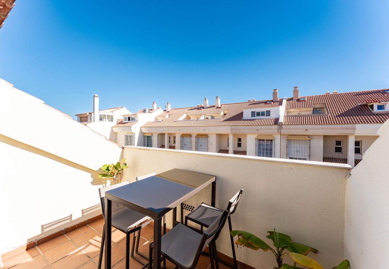Townhouse in Benalmádena - Stylish Seaview Townhouse: 3BR, Pool, 4 Terraces,