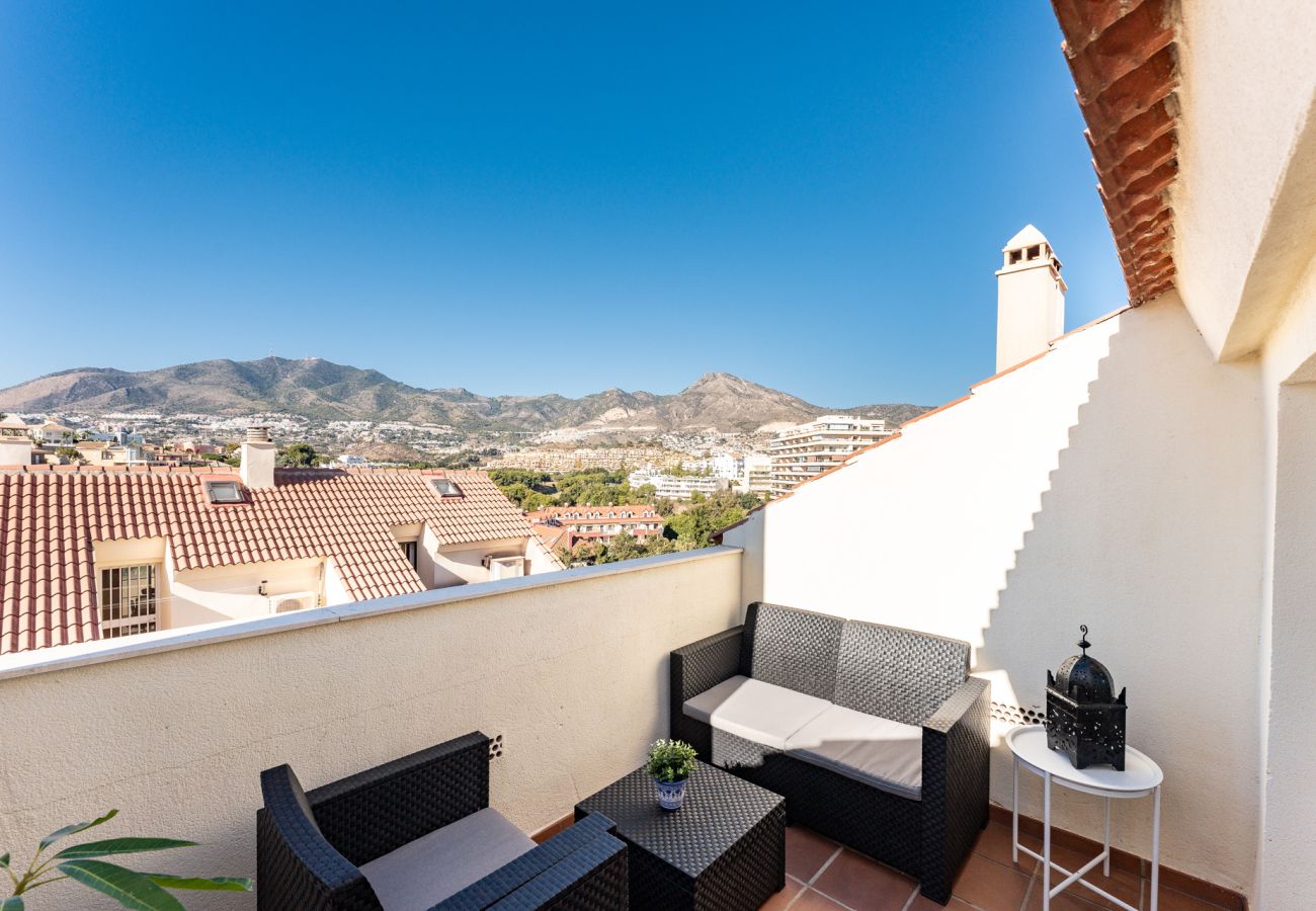 Townhouse in Benalmádena - Stylish Seaview Townhouse: 3BR, Pool, 4 Terraces,