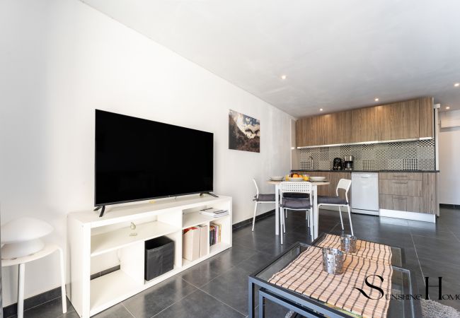 Apartment in Torremolinos - Stylish Seaview Terrace Retreat Apartment in Torremolinos - Stylish Seaview Terrace Retreat
