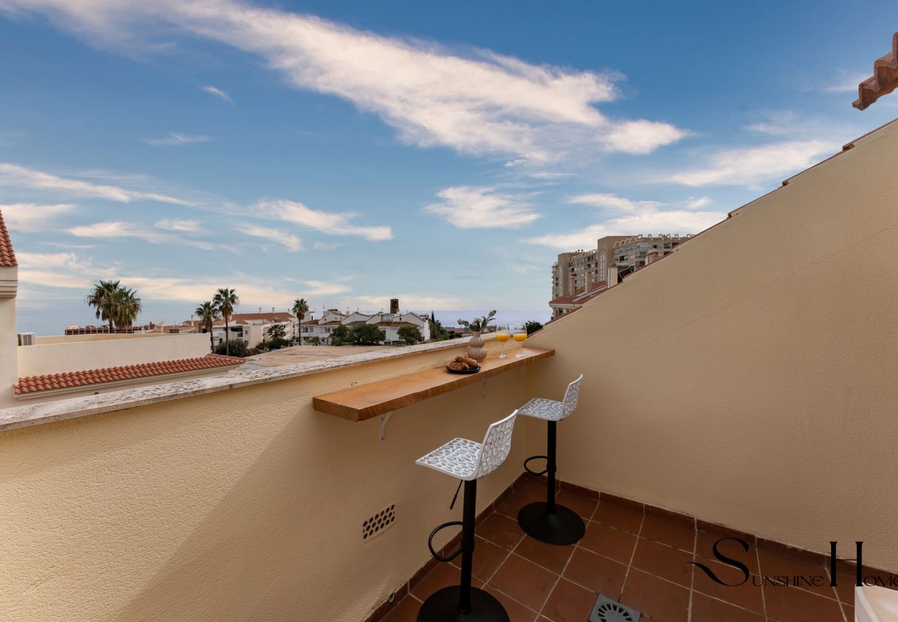 Townhouse in Benalmádena - 3Bd townhouse Jacuzzi , Sea view , pool , private garage 