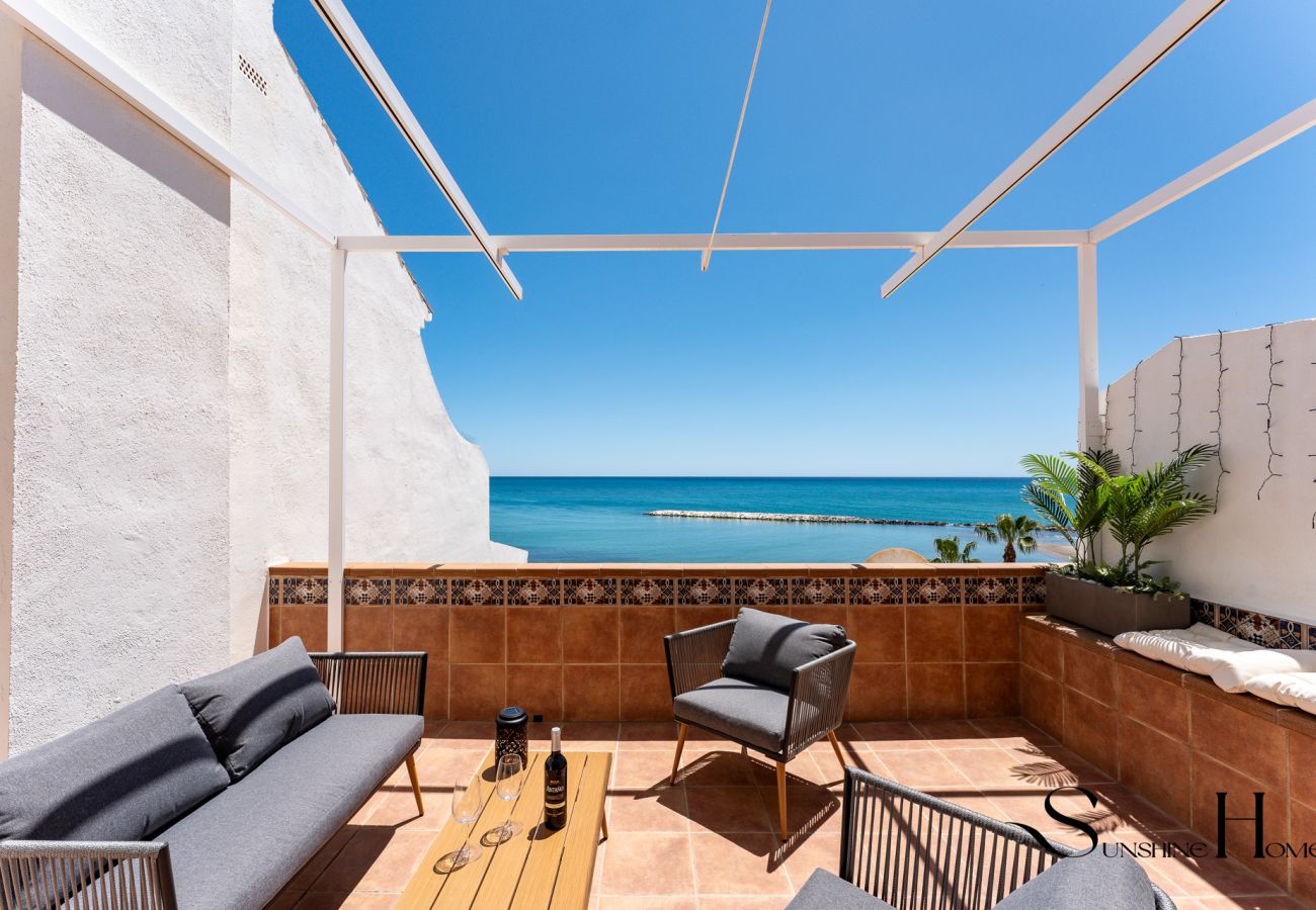 Apartment in Benalmádena - 2bed beach apartment , first line lux with parking