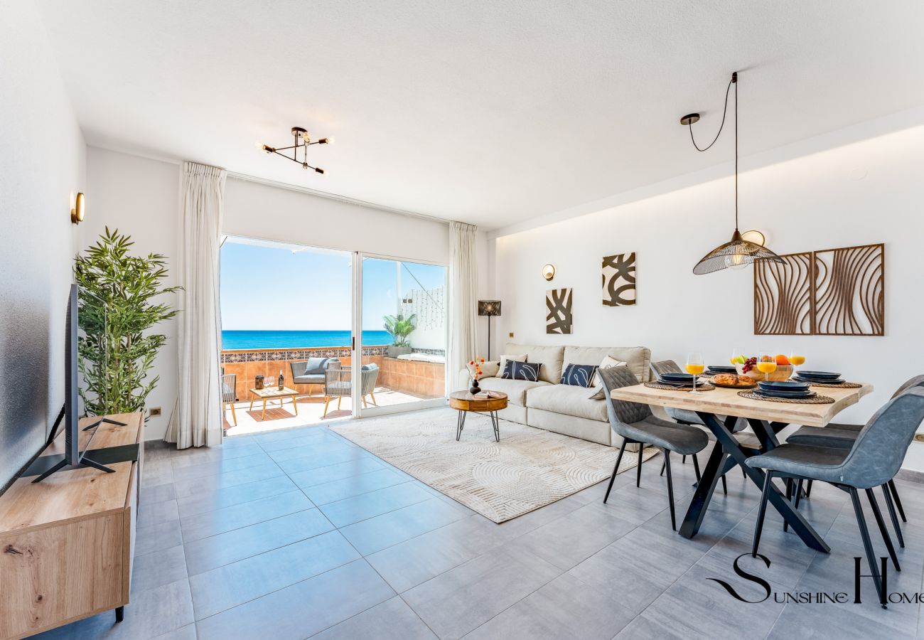 Apartment in Benalmádena - 2bed beach apartment , first line lux with parking