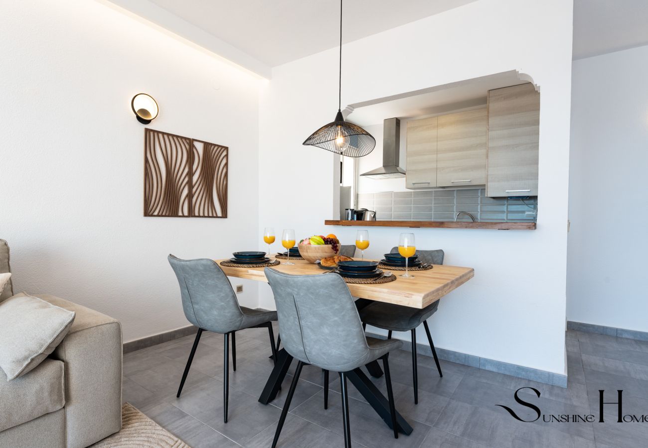 Apartment in Benalmádena - 2bed beach apartment , first line lux with parking