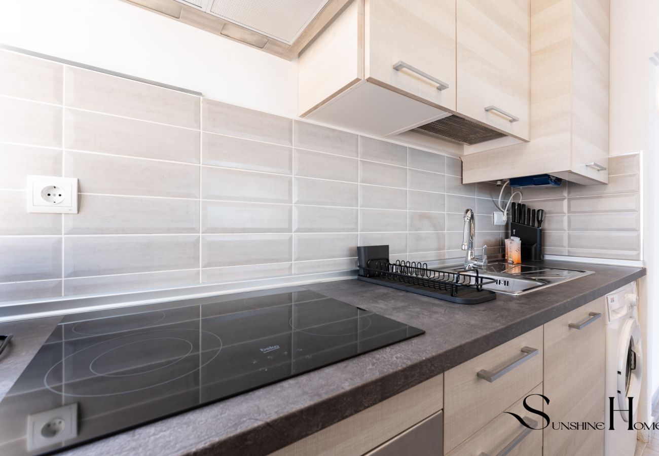 Apartment in Benalmádena - 2bed beach apartment , first line lux with parking