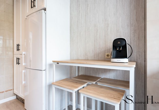 Apartment in Fuengirola - Perfect Location 3 Bedrooms 2 bath, Parking, Pool Apartment in Fuengirola - Perfect Location 3 Bedrooms 2 bath, Parking, Pool