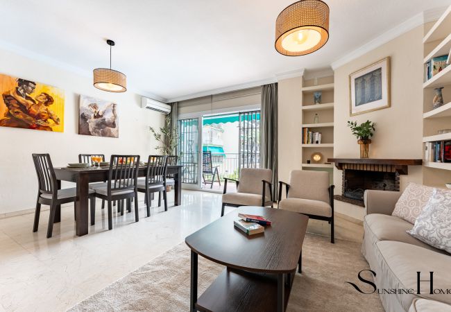 Apartment in Fuengirola - Perfect Location 3 Bedrooms 2 bath, Parking, Pool Apartment in Fuengirola - Perfect Location 3 Bedrooms 2 bath, Parking, Pool