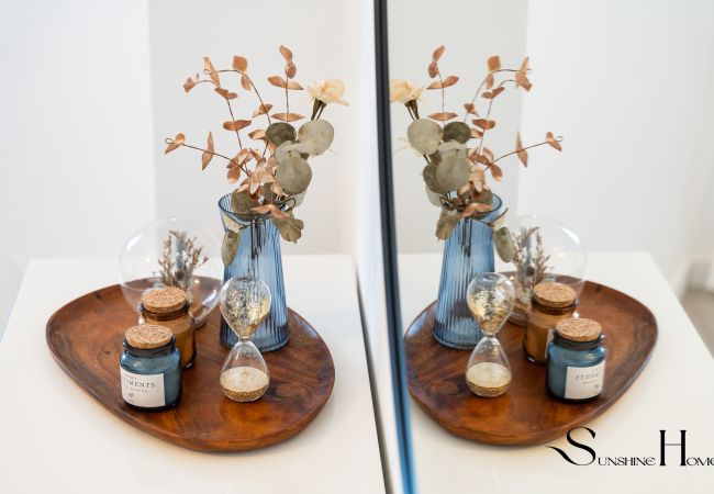 Apartment in Benalmádena - Fancy 2BR Retreat: Pool, Parking, Wonderful Views Apartment in Benalmádena - Fancy 2BR Retreat: Pool, Parking, Wonderful Views