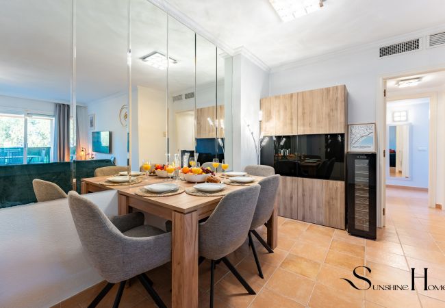 Apartment in Fuengirola - Mountain Views, Pool & Rooftop: Cozy 2BR for 6 Apartment in Fuengirola - Mountain Views, Pool & Rooftop: Cozy 2BR for 6