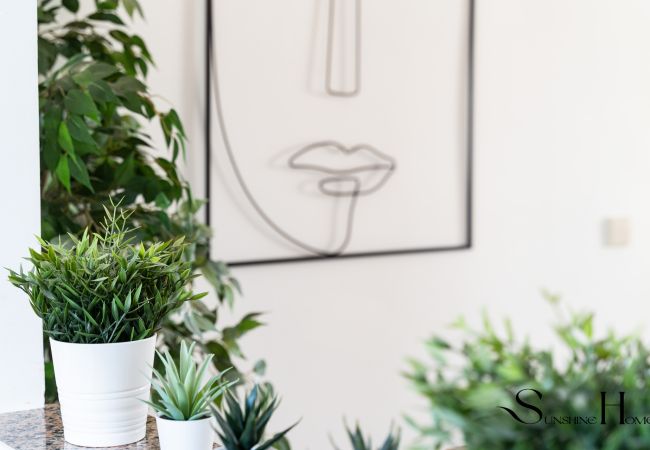 Apartment in Benalmádena - Coastal 2BR Apartment, Parking, Pool Apartment in Benalmádena - Coastal 2BR Apartment, Parking, Pool