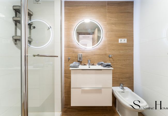 Apartment in Benalmádena - Coastal 2BR Apartment, Parking, Pool Apartment in Benalmádena - Coastal 2BR Apartment, Parking, Pool