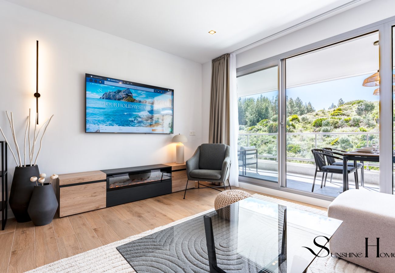 Apartment in Mijas Costa - Luxury 2-Bedroom Apartment | Pools, Sauna, Gym & More!