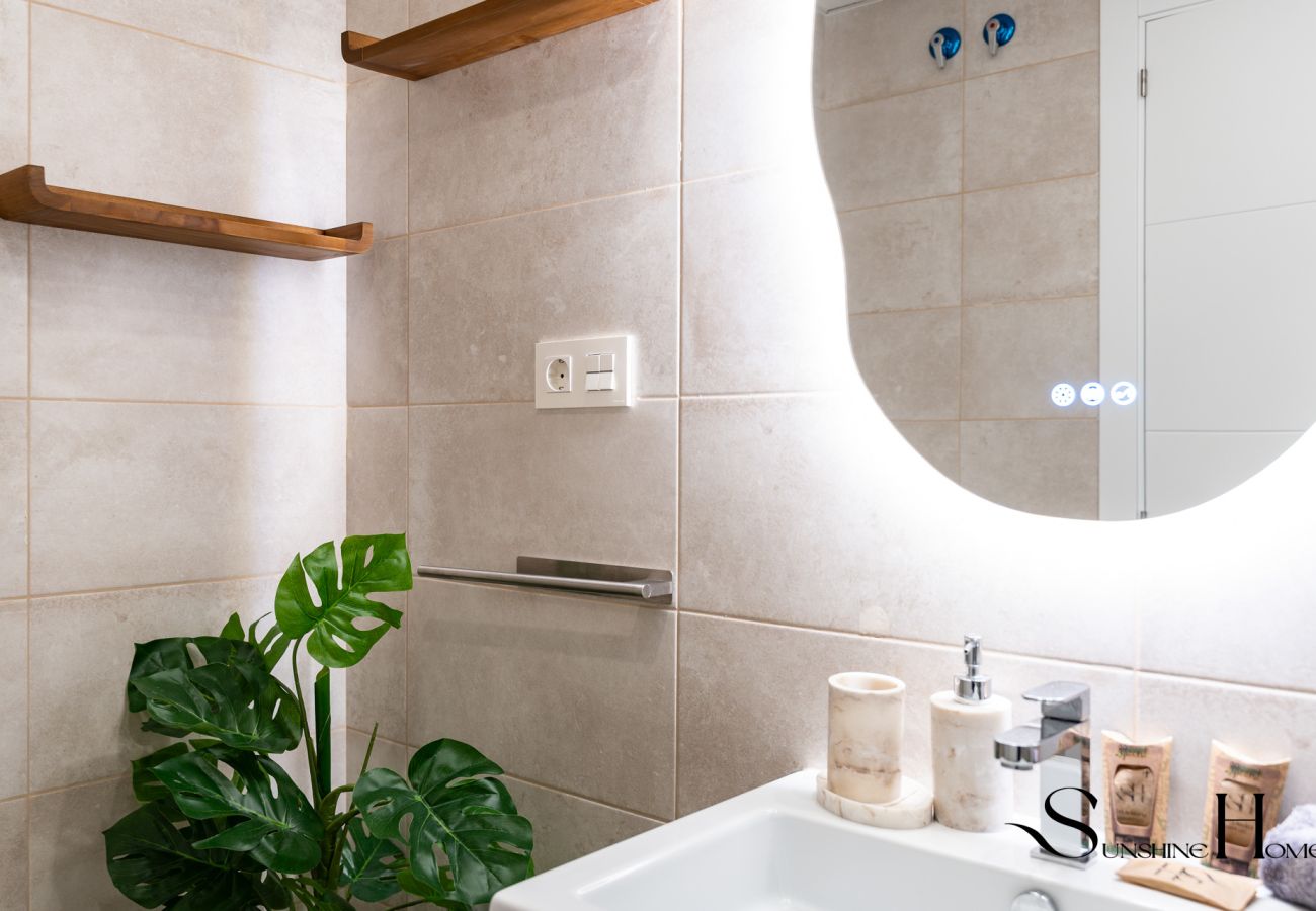 Apartment in Mijas Costa - Luxury 2-Bedroom Apartment | Pools, Sauna, Gym & More!