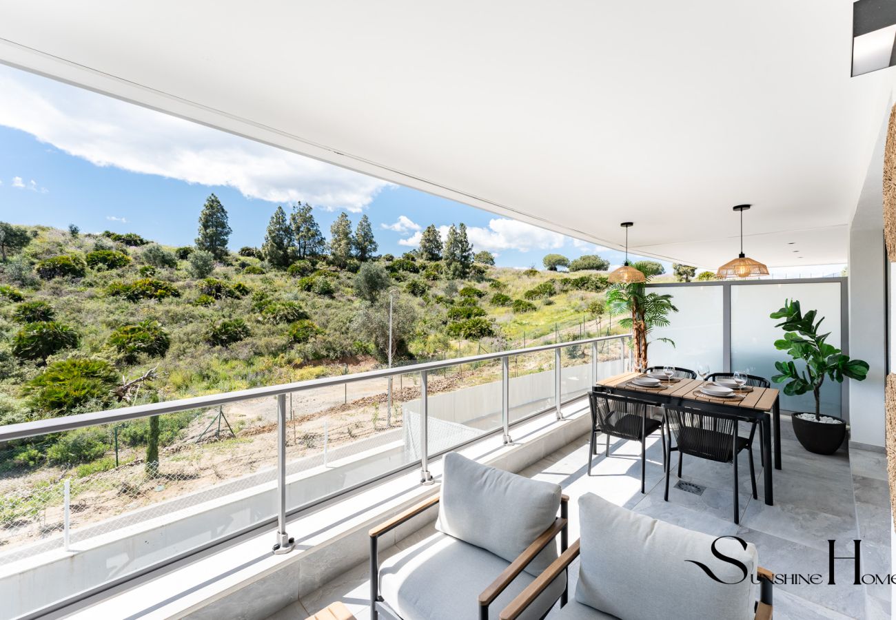 Apartment in Mijas Costa - Luxury 2-Bedroom Apartment | Pools, Sauna, Gym & More!