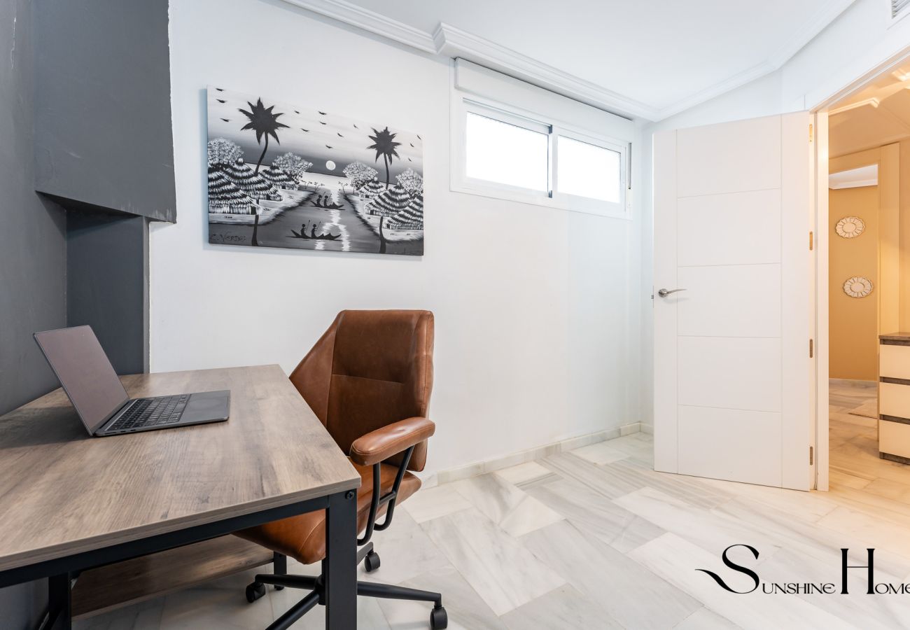 Apartment in Torremolinos - Cozy 2 Bedroom Duplex, Parking, Terrace, Office, Pool! 