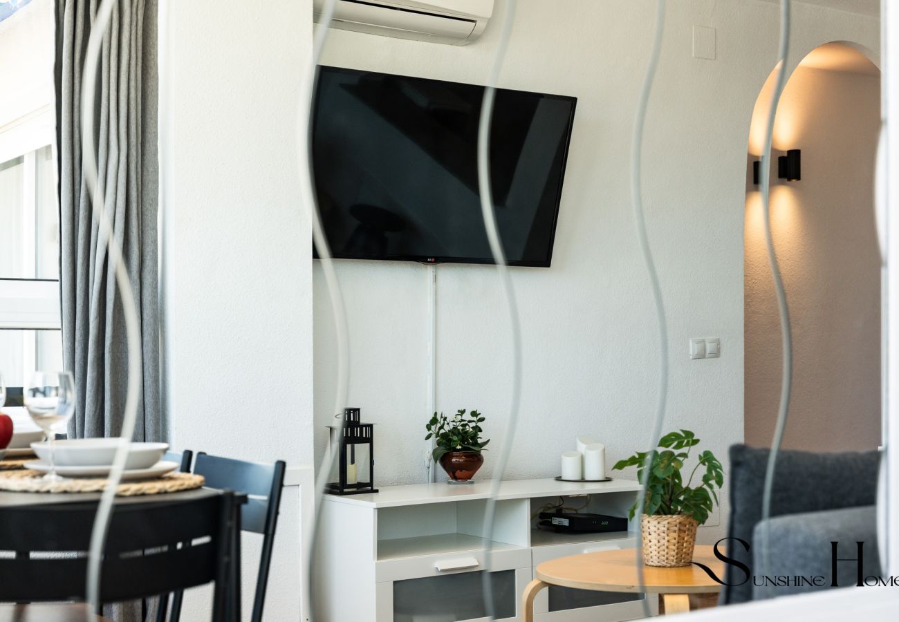 Apartment in Benalmádena - Central 2 Bed / Pool / SEA VIEW 