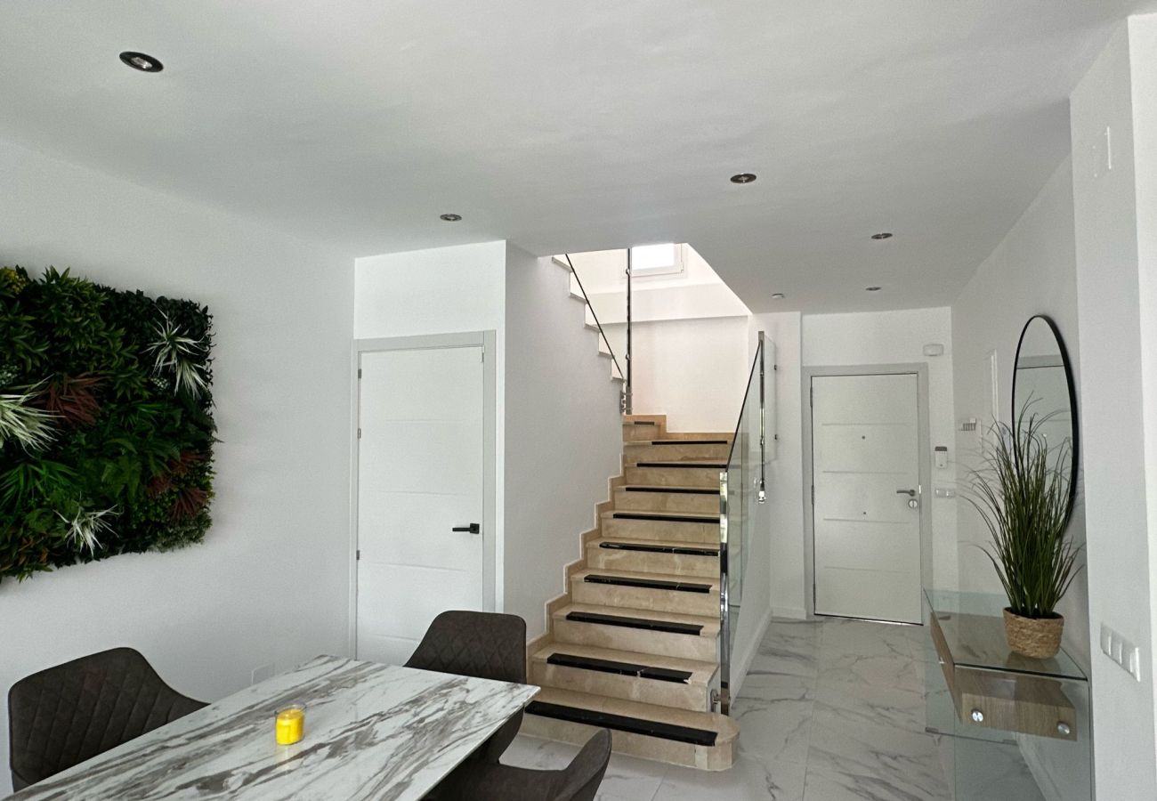 Townhouse in Mijas Costa - Peaceful Lux, 3 Bed townhouse 10 min to the Beach