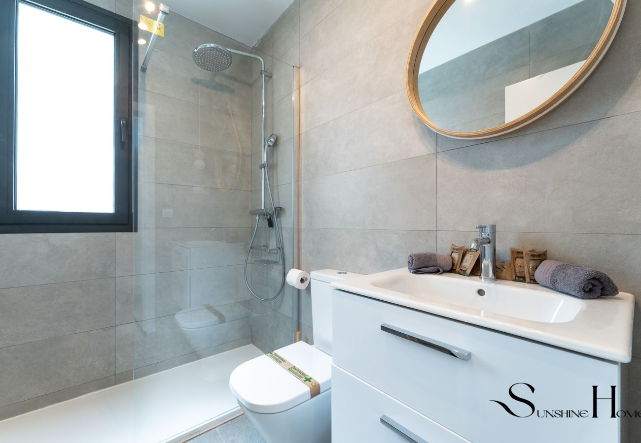 Terraced House in Mijas - Luxury 3-Bed Mijas Villa – Sea View, Pool & Jacuzzi