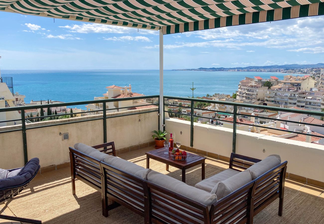 Apartment in Benalmádena - Terrace of Paradise, 3 Bed Duplex, Bbq, Views, Pool, Parking