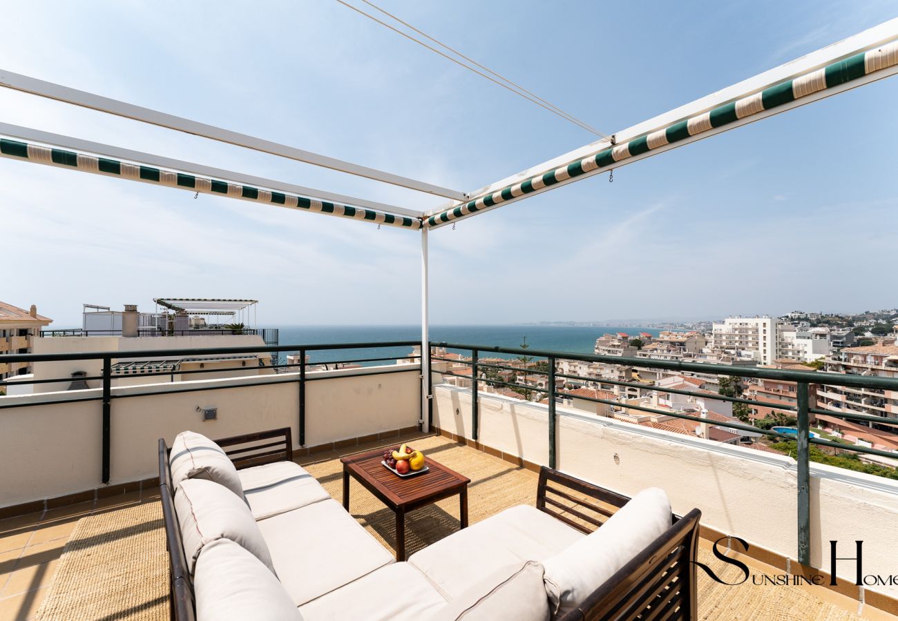 Apartment in Benalmádena - Terrace of Paradise, 3 Bed Duplex, Bbq, Views, Pool, Parking