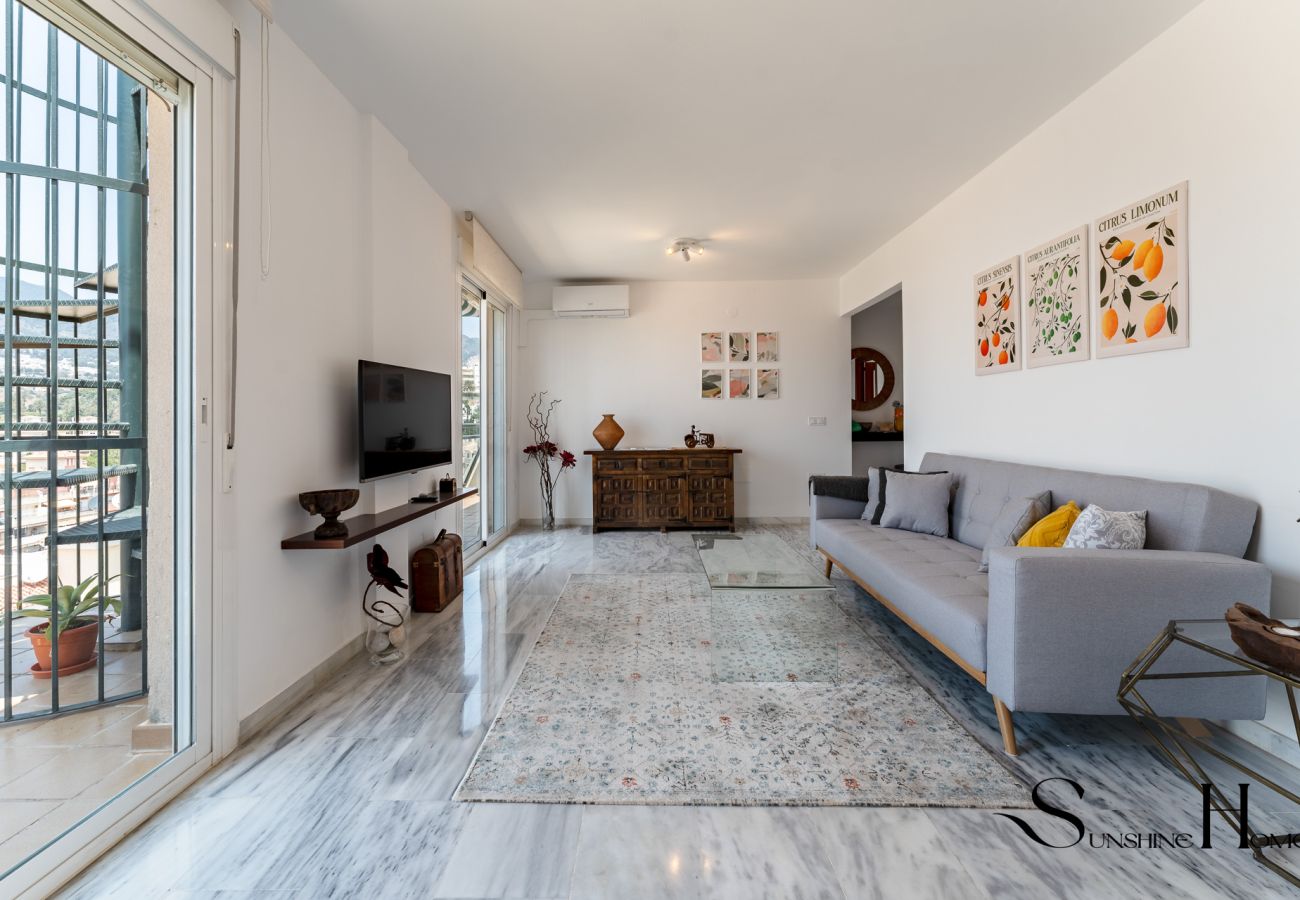 Apartment in Benalmádena - Terrace of Paradise, 3 Bed Duplex, Bbq, Views, Pool, Parking