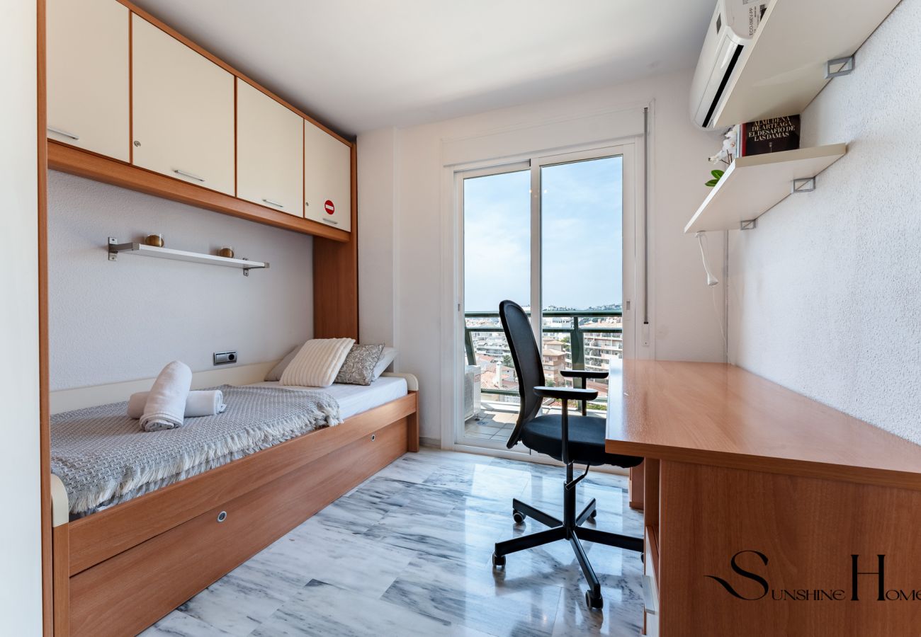 Apartment in Benalmádena - Terrace of Paradise, 3 Bed Duplex, Bbq, Views, Pool, Parking