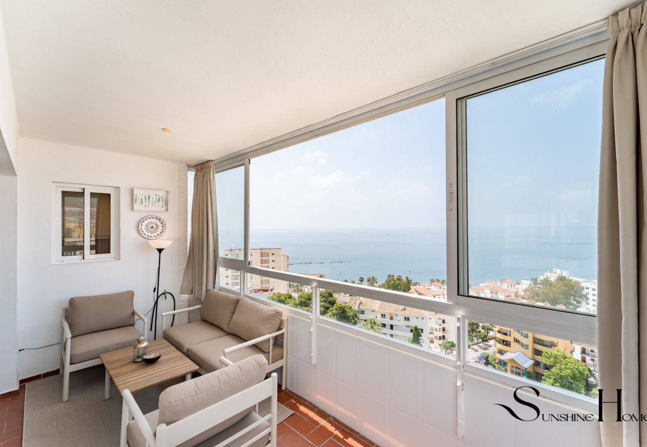 Apartment in Benalmádena - Andalusian-Style 3-Bedroom Apartment with Sea Views in Central Benalmádena