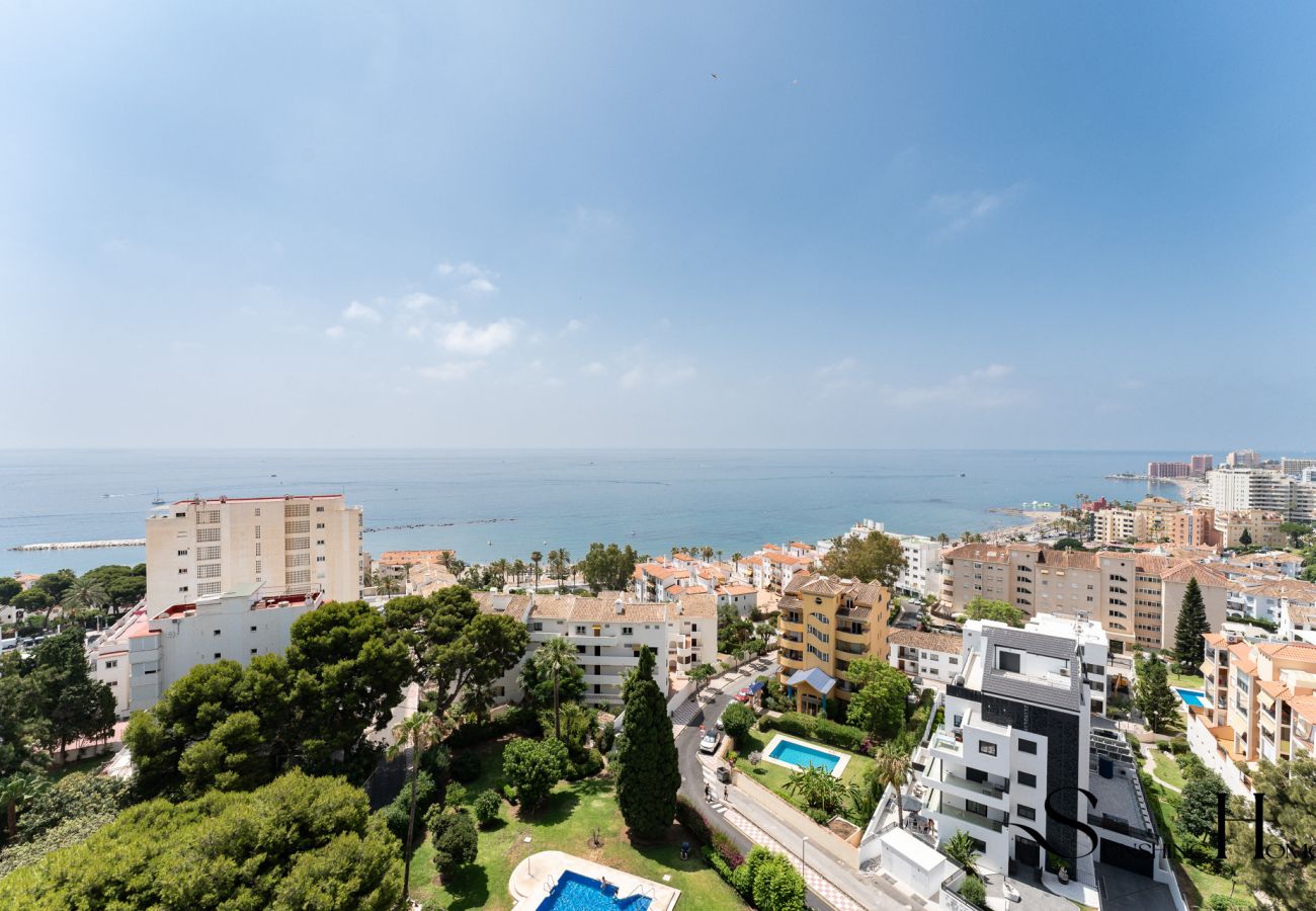 Apartment in Benalmádena - Andalusian-Style 3-Bedroom Apartment with Sea Views in Central Benalmádena