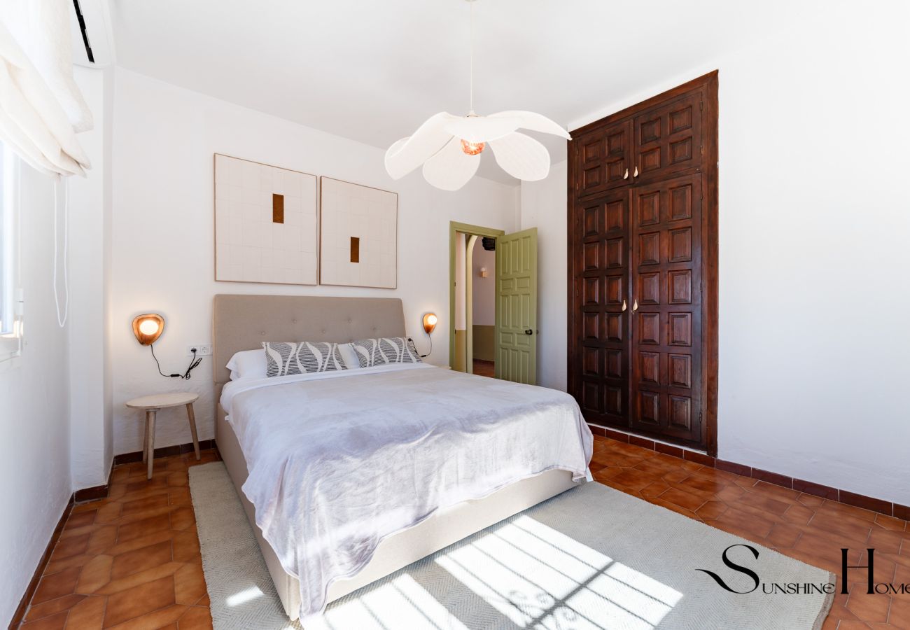 Villa in Alhaurín el Grande - Heated pool & spa villa in the mountains