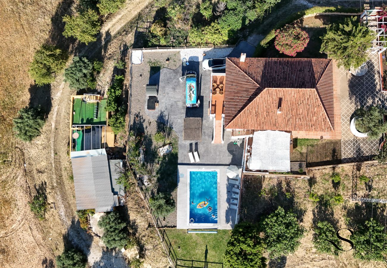 Villa in Alhaurín el Grande - Heated pool & spa villa in the mountains REF032