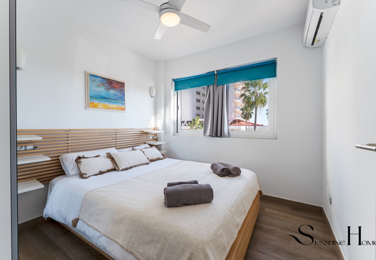 Apartment in Torremolinos - Beach Stay with Terrace & Sea View REF050