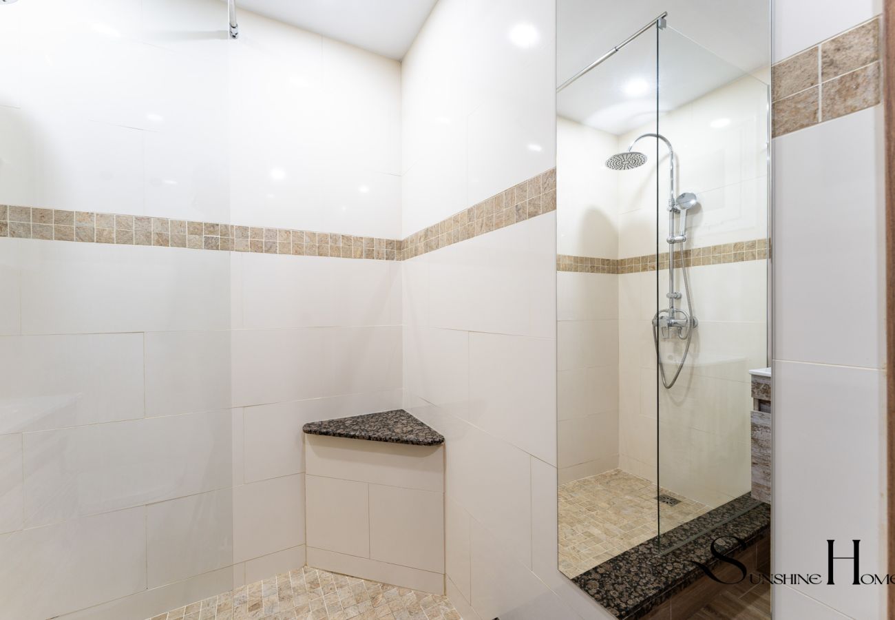 Apartment in Benalmádena - Levante, Stylish apartment for 4 persons, midstay