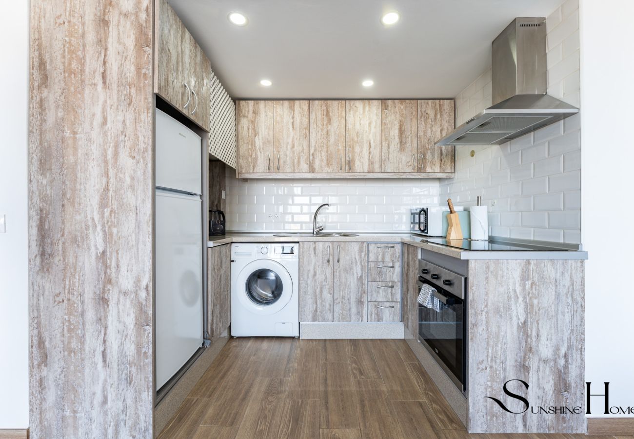 Apartment in Benalmádena - Levante, Stylish apartment for 4 persons, midstay