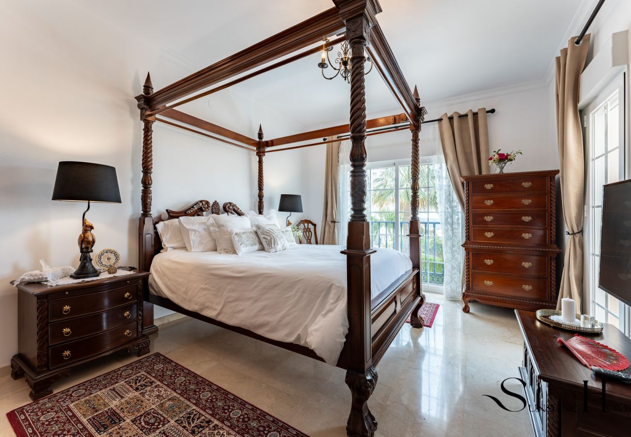Villa in Alhaurín el Grande - Luxury 3BR Villa by Alhaurín Golf w/ Heated Pool REF011