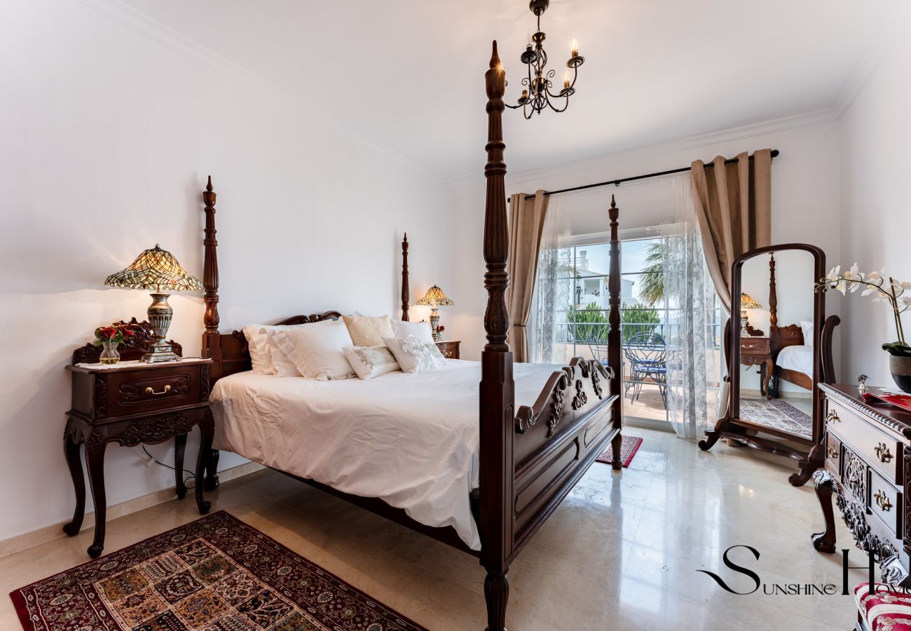 Villa in Alhaurín el Grande - Luxury 3BR Villa by Alhaurín Golf w/ Heated Pool REF011