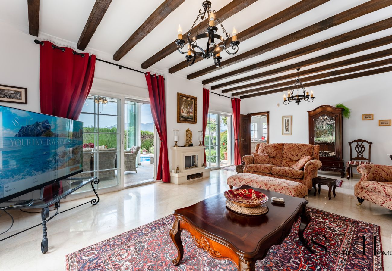 Villa in Alhaurín el Grande - Luxury 3BR Villa by Alhaurín Golf w/ Heated Pool REF011