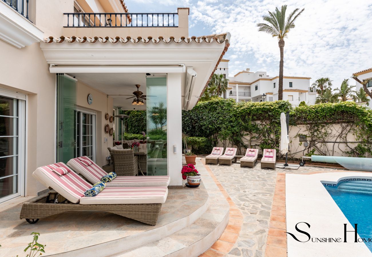 Villa in Alhaurín el Grande - Luxury 3BR Villa by Alhaurín Golf w/ Heated Pool REF011