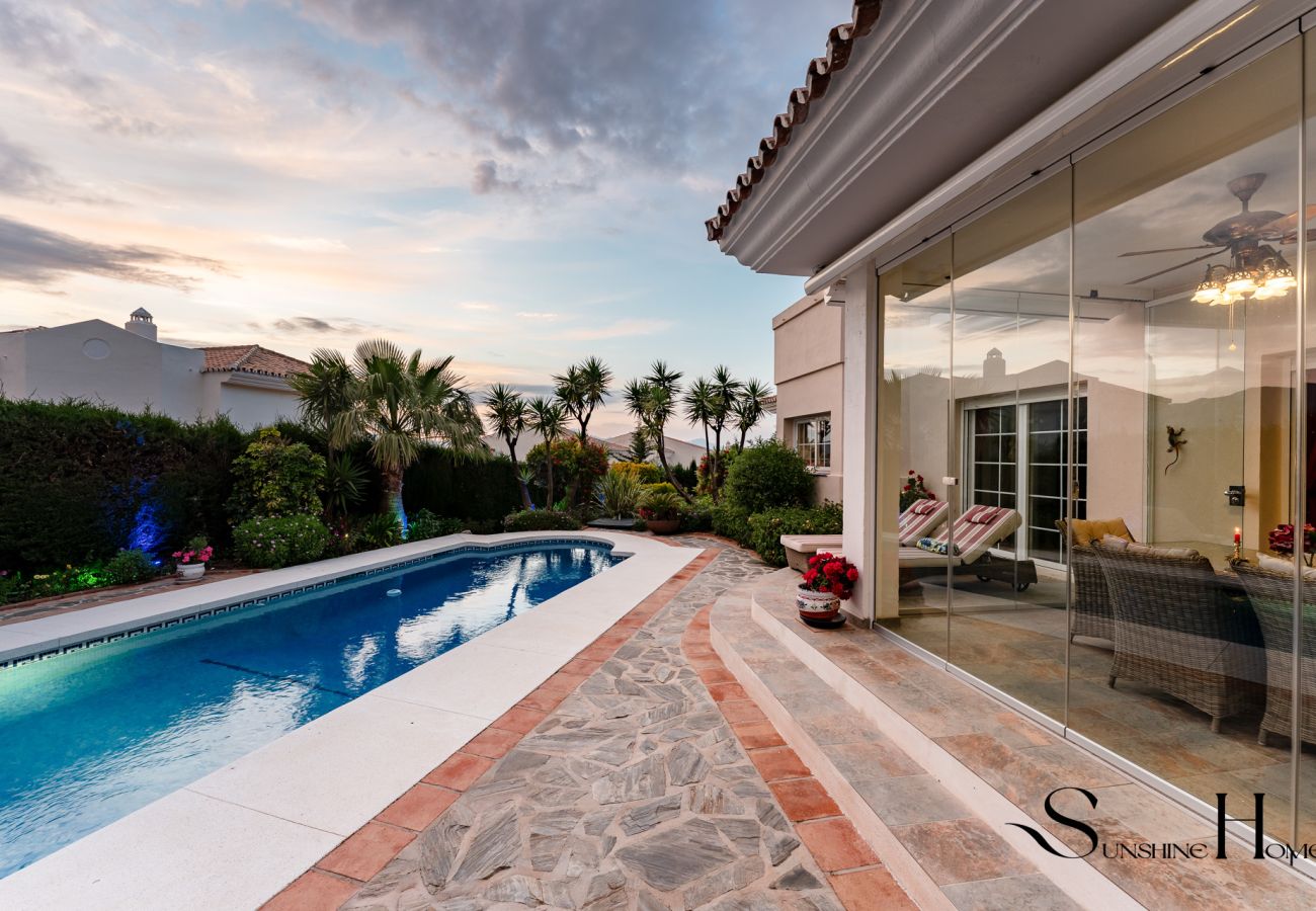Villa in Alhaurín el Grande - Luxury 3BR Villa by Alhaurín Golf w/ Heated Pool REF011