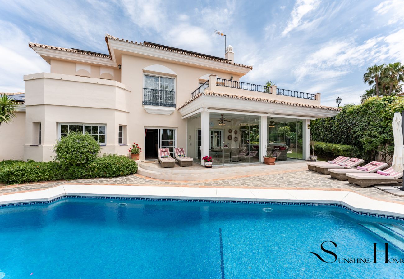 Villa in Alhaurín el Grande - Luxury 3BR Villa by Alhaurín Golf w/ Heated Pool REF011