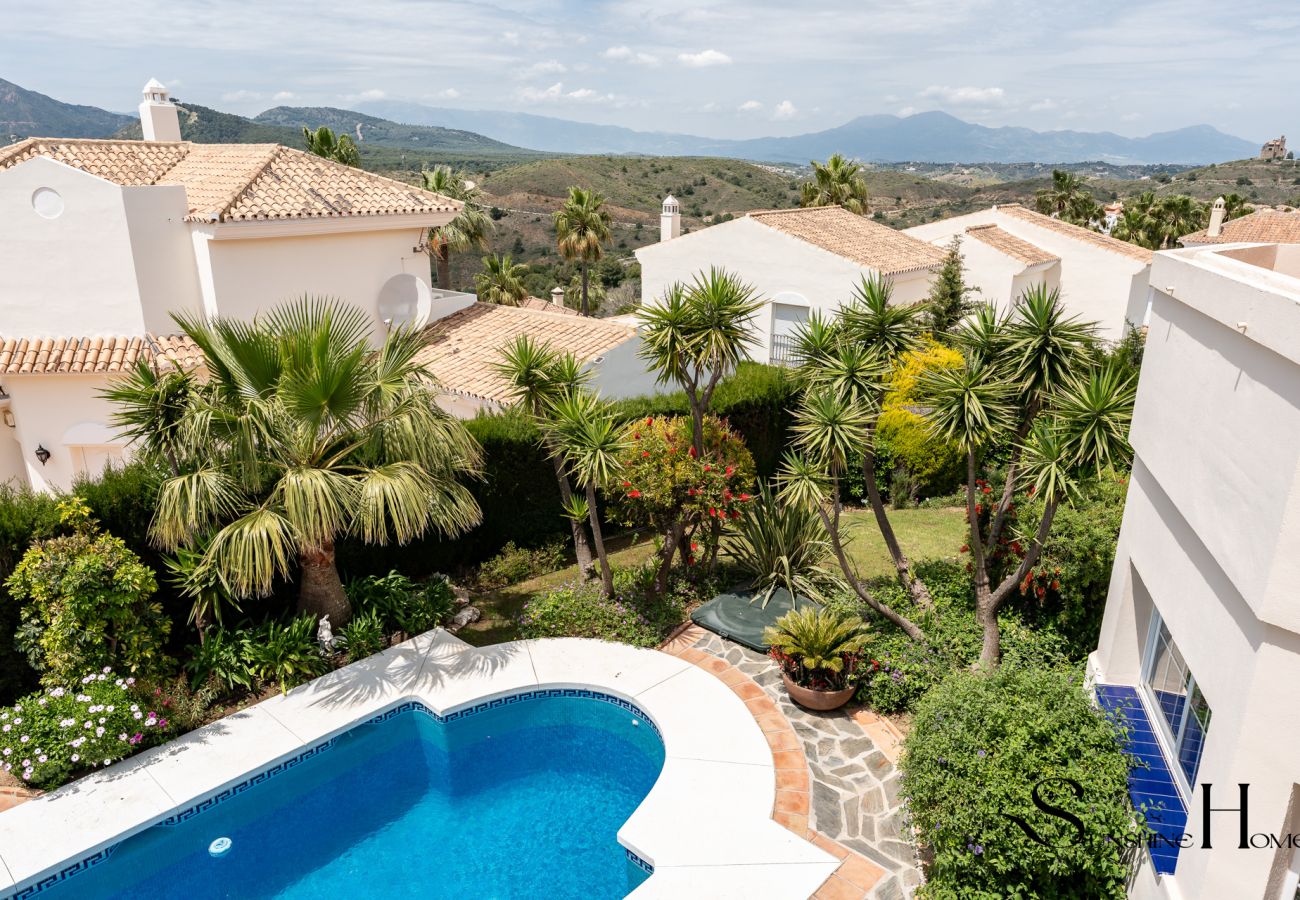 Villa in Alhaurín el Grande - Luxury 3BR Villa by Alhaurín Golf w/ Heated Pool REF011
