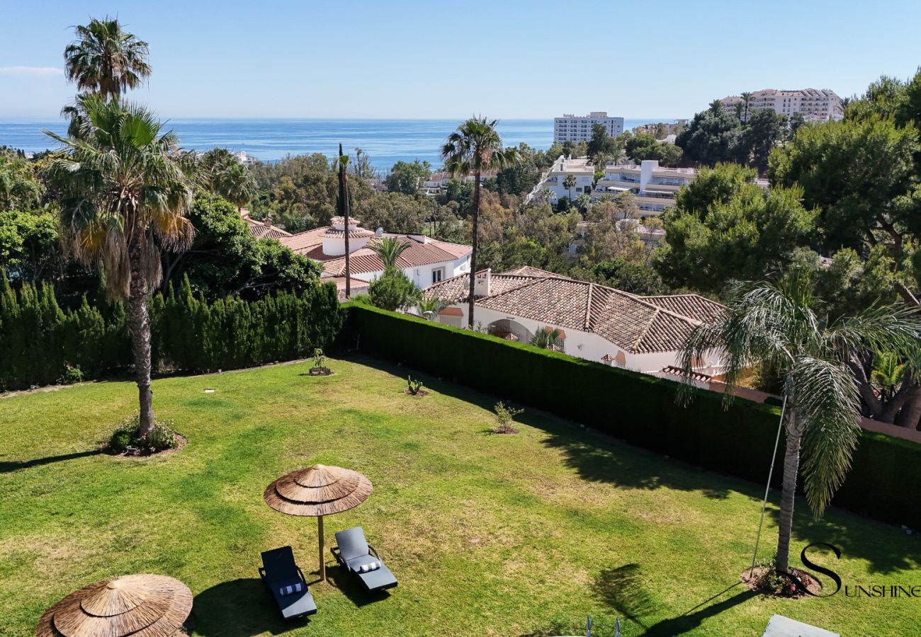 Villa in Benalmádena - Luxury 5BR Villa Benalmádena | Pool & Jacuzzi
