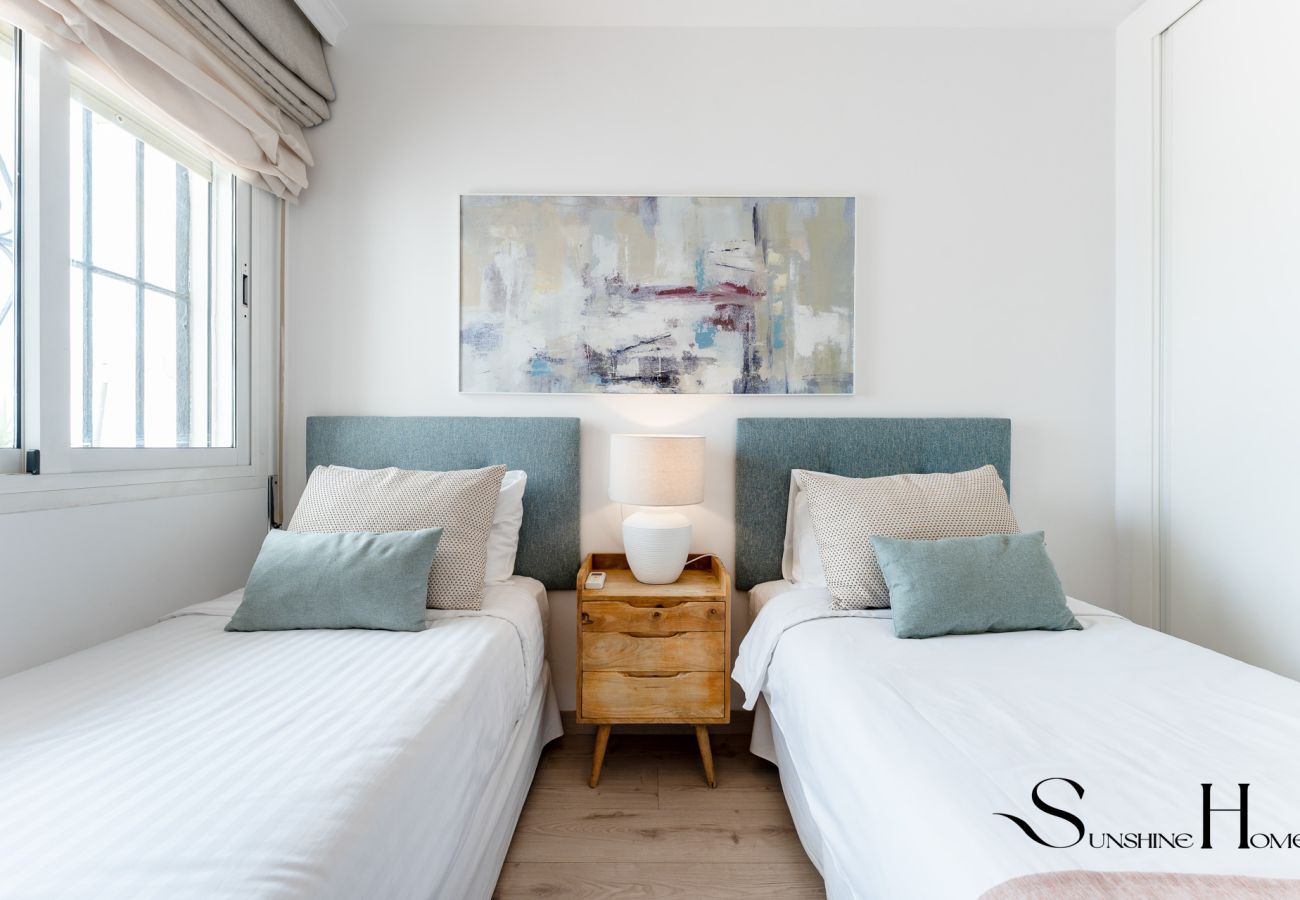 Apartment in Mijas Costa - Wyndham Beach & Pool Getaway 