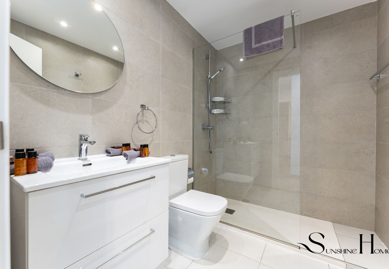 Apartment in Mijas Costa - Wyndham Beach & Pool Getaway 