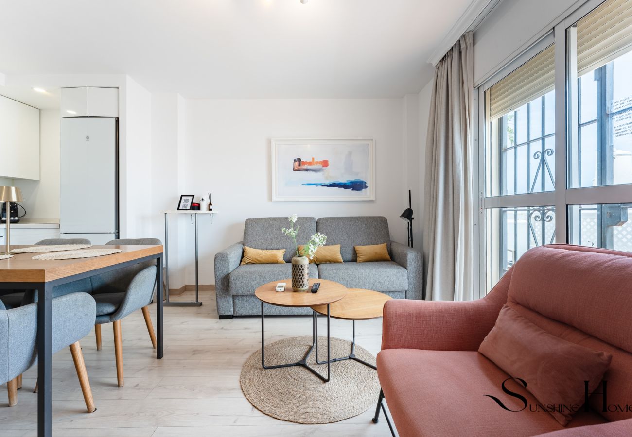 Apartment in Mijas Costa - Wyndham Beach & Pool Getaway 