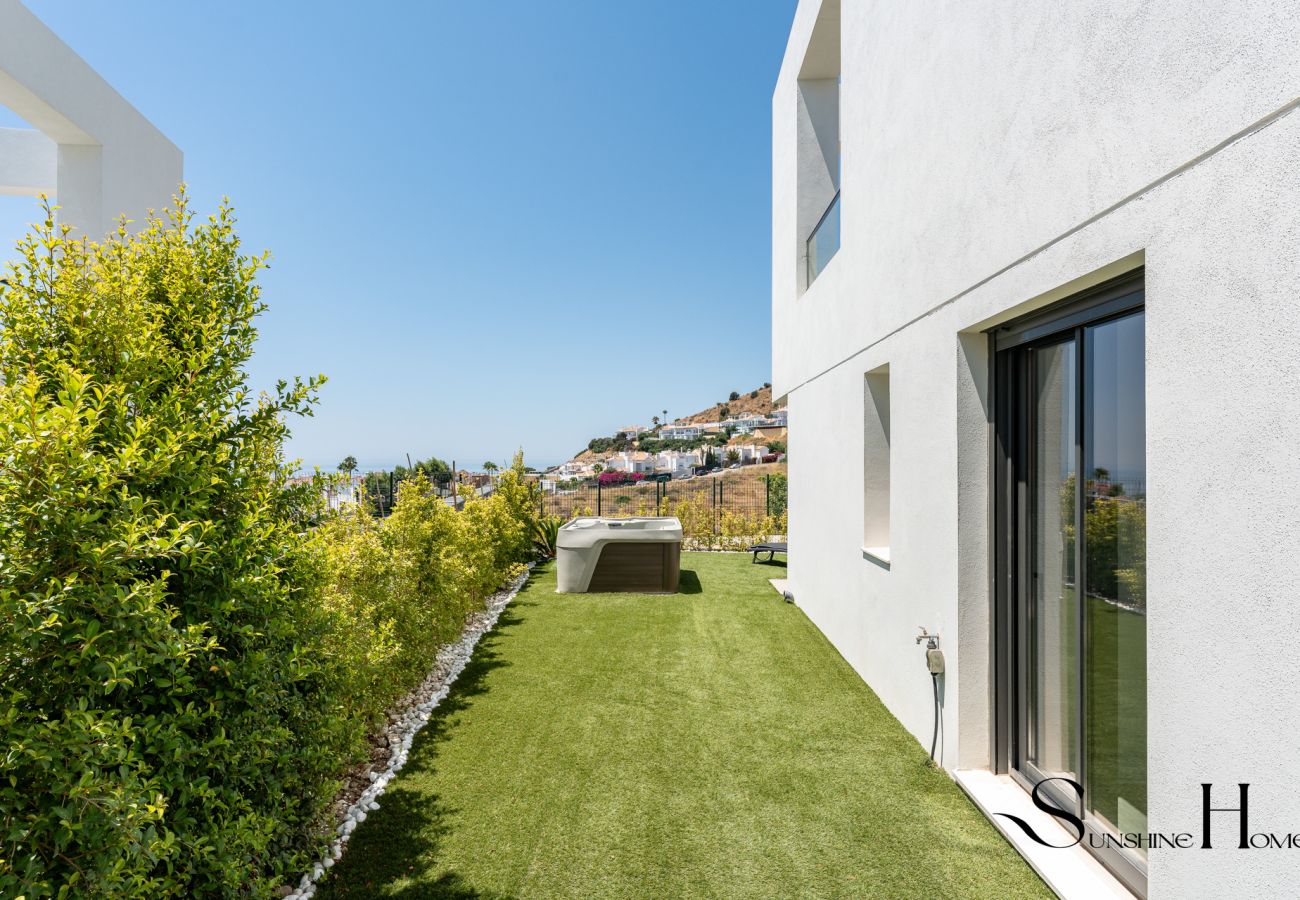Terraced House in Mijas - Alya Mijas - Villa Solmare - Direct Sea View and Jacuzzi 
